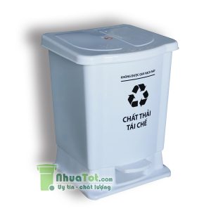Thùng rác y tế màu trắng